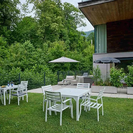 아파트 Luxus Design Mit Panoramafenster - - & Waldblick, Wechselnde Kunst Zum Erwerb